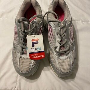 Fila Women's Athletic Shoes in Gray and Pink